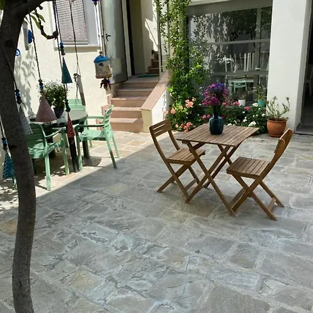 Urla Urla